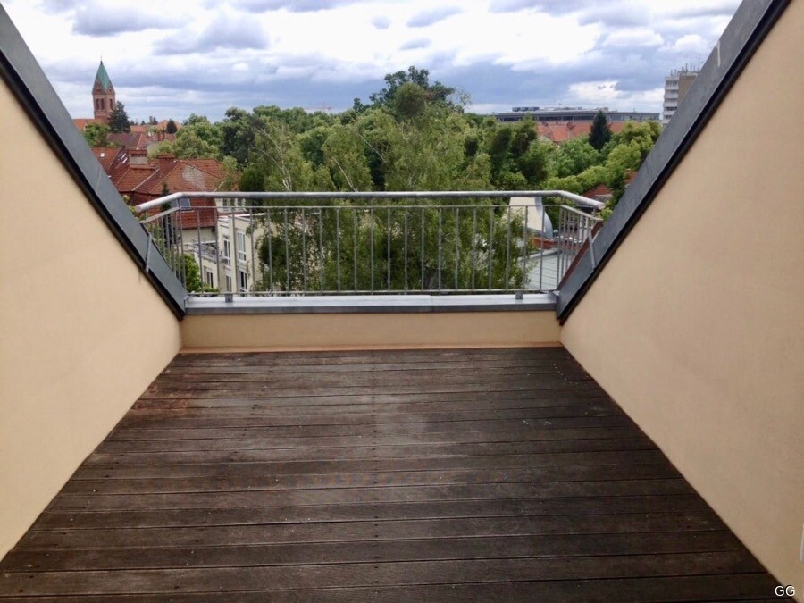 sonnige Dachterrasse