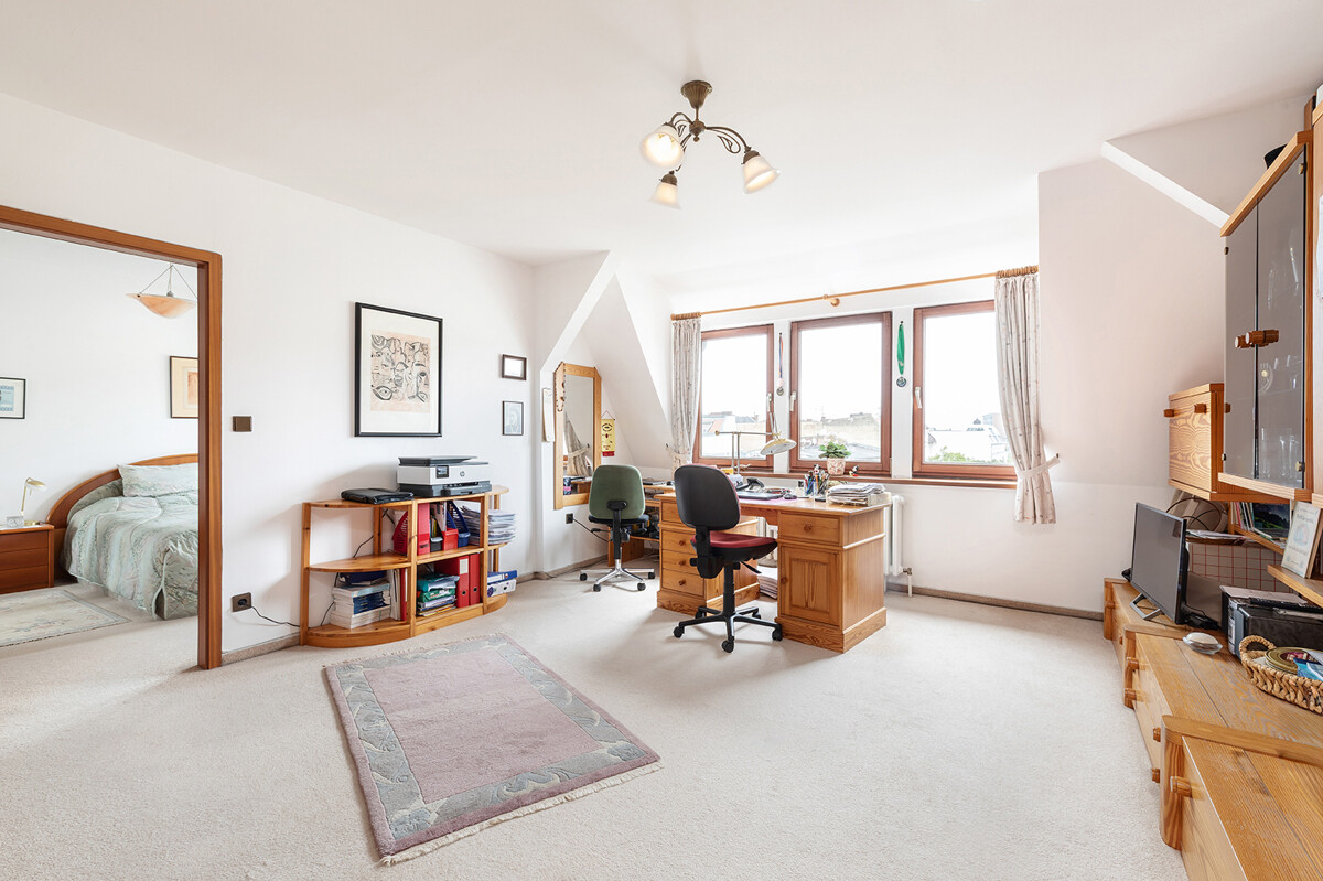 Durchgangszimmer und Schlafzimmer
