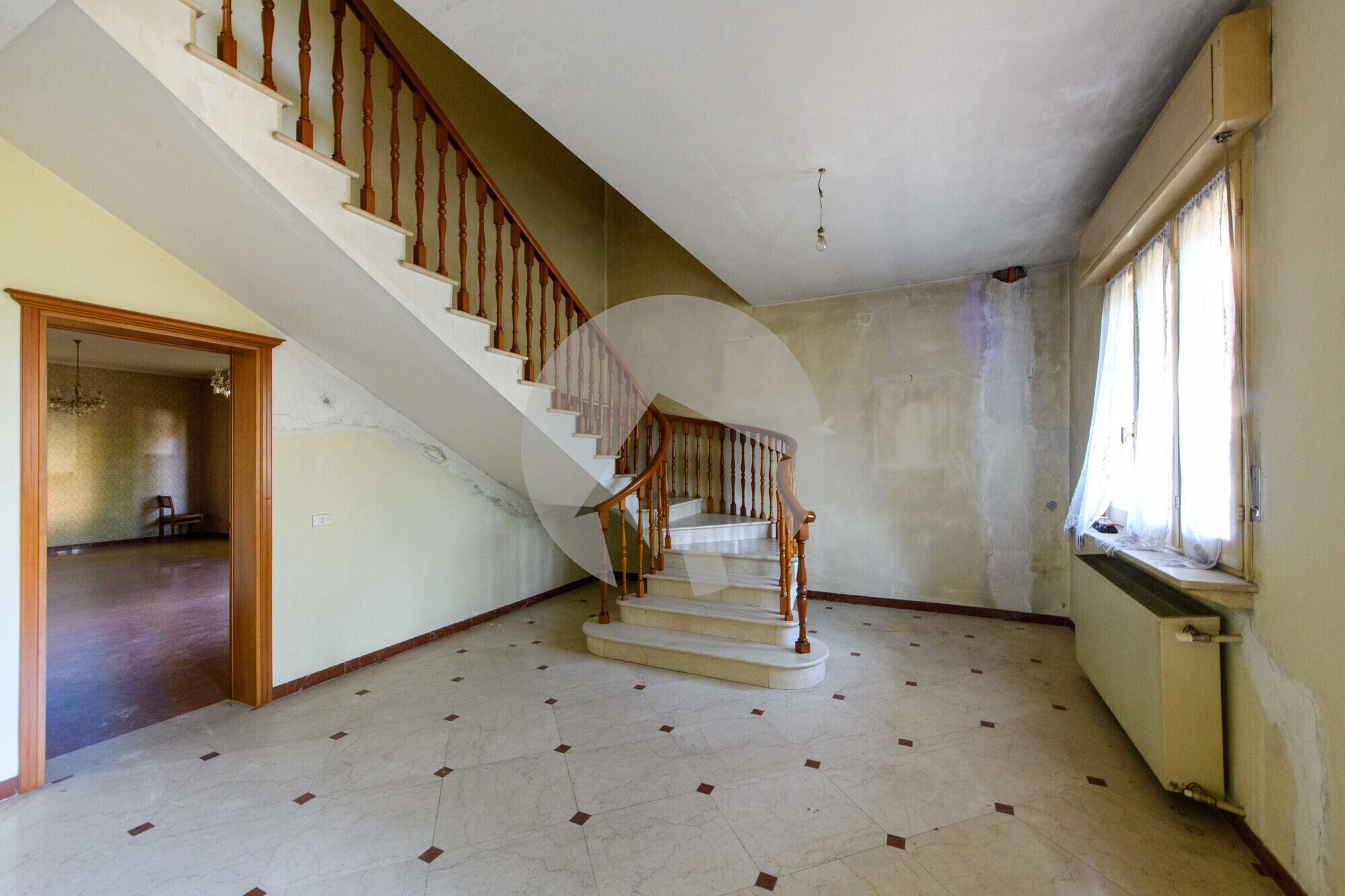INGRESSO INTERNO