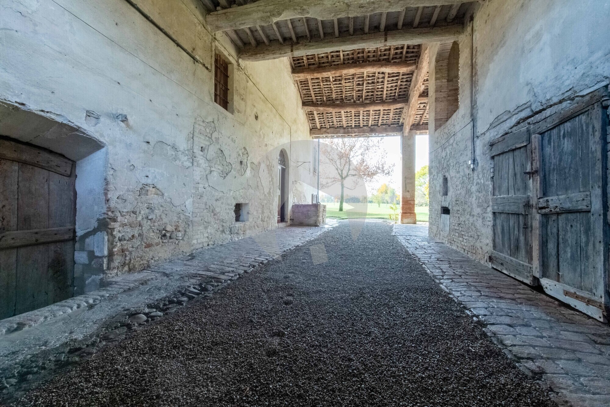 portico
