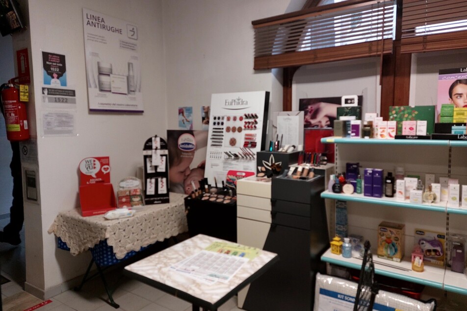 locale esposizione