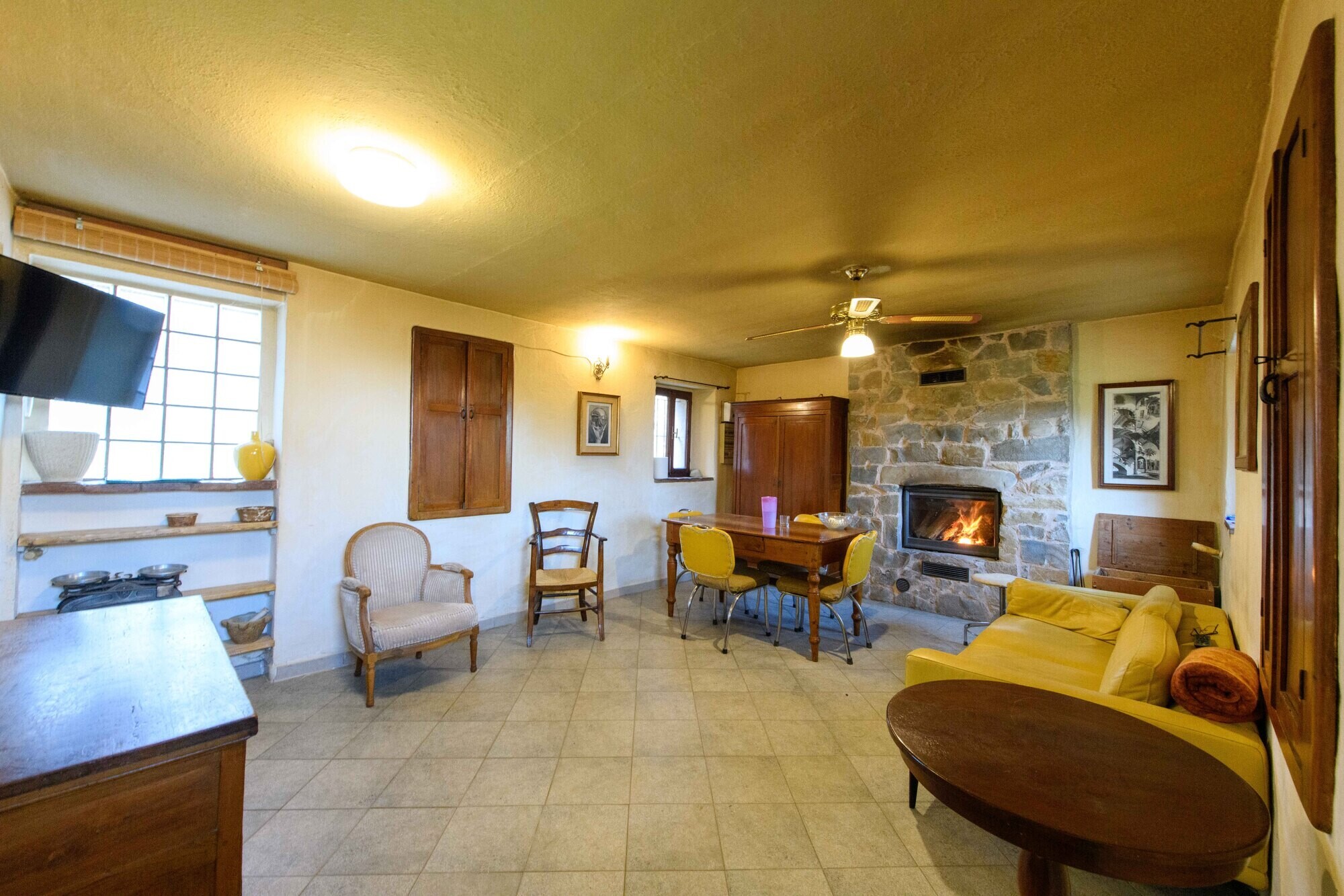 SALA