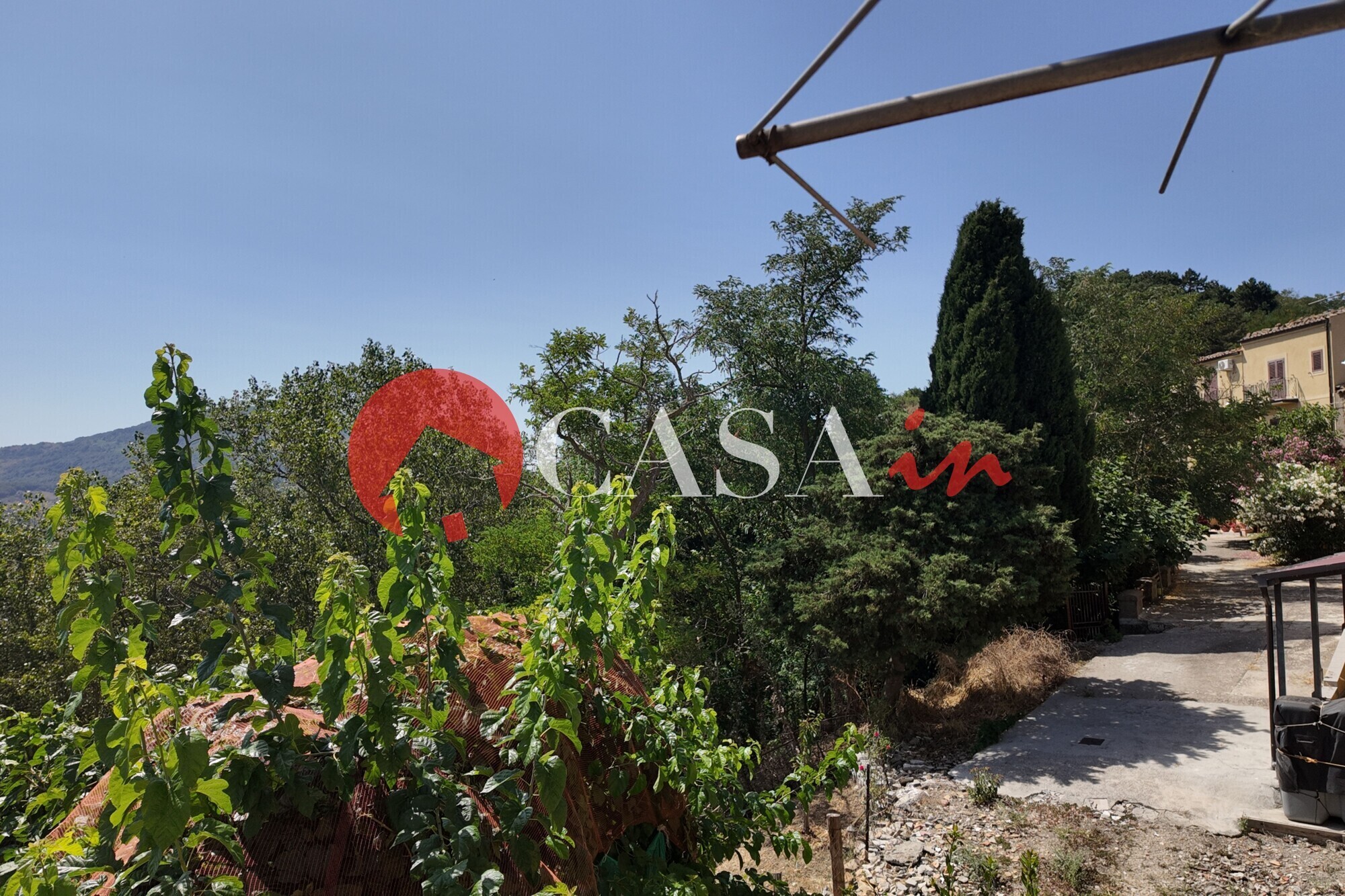 Vista spazio esterno lato EST