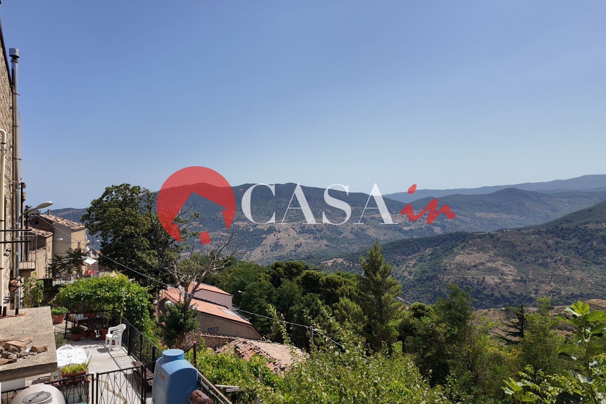 Vista spazio esterno lato EST
