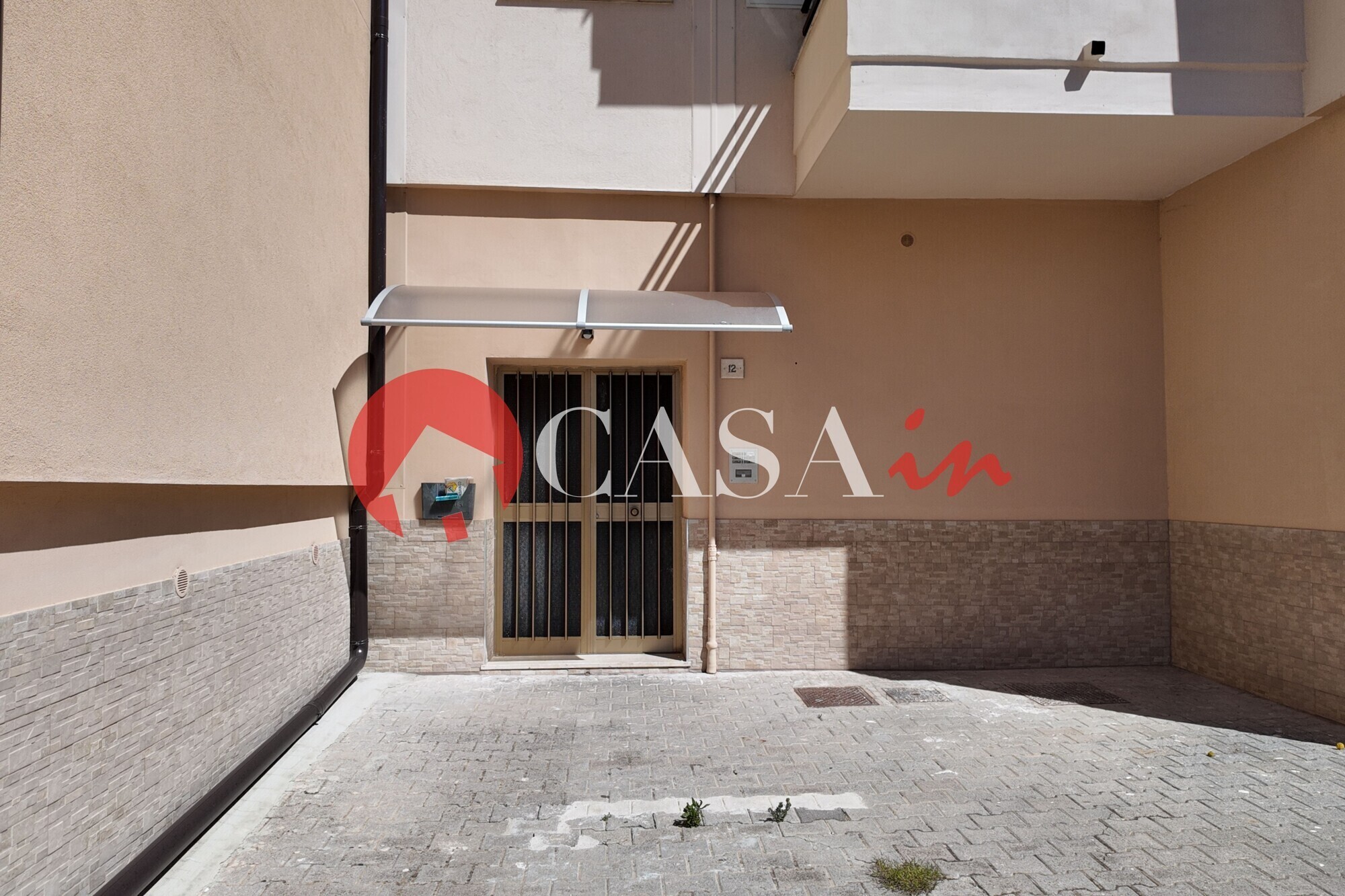 INGRESSO EXT