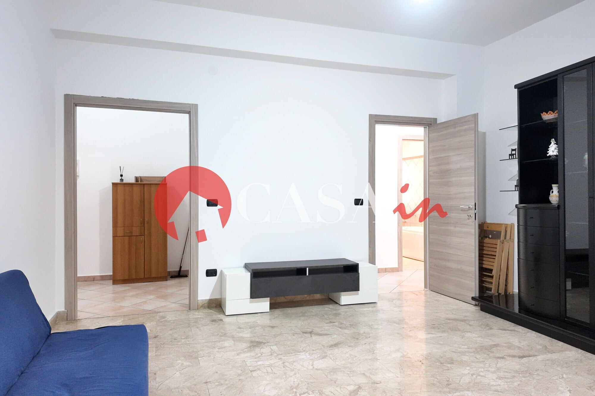4 Salone