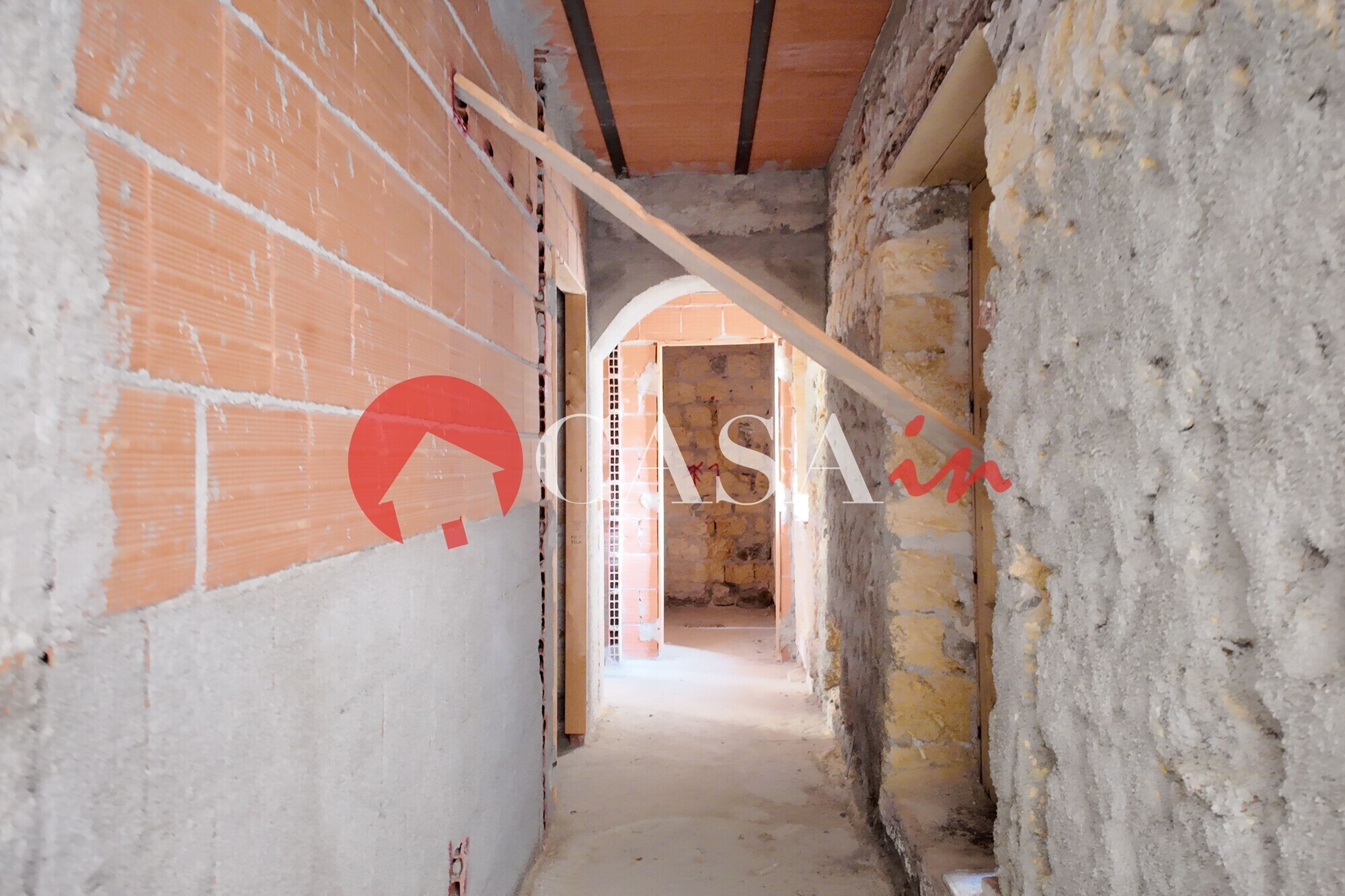 27 Interno