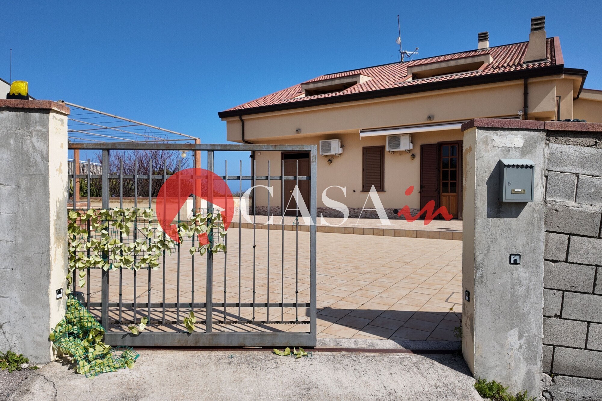 Ingresso primo piano