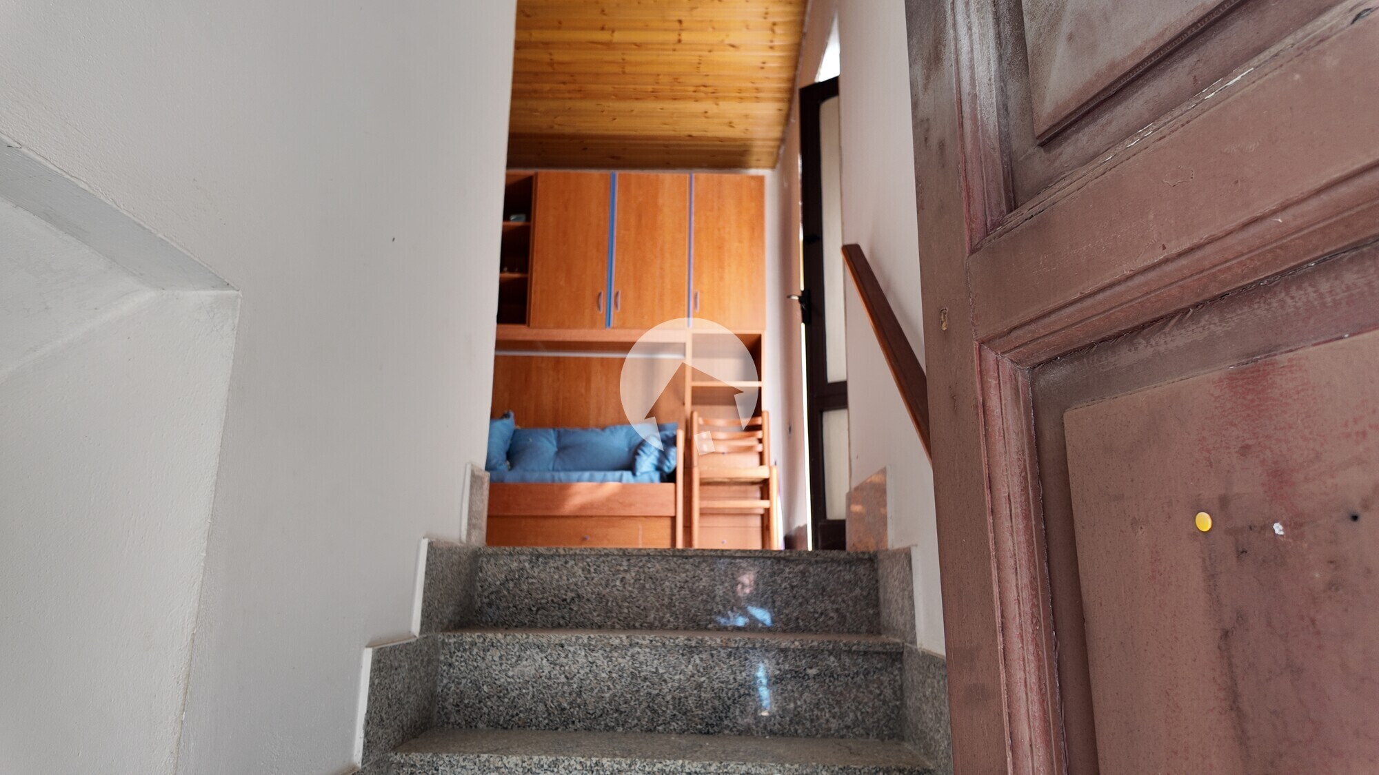 Scala tra i due piani
