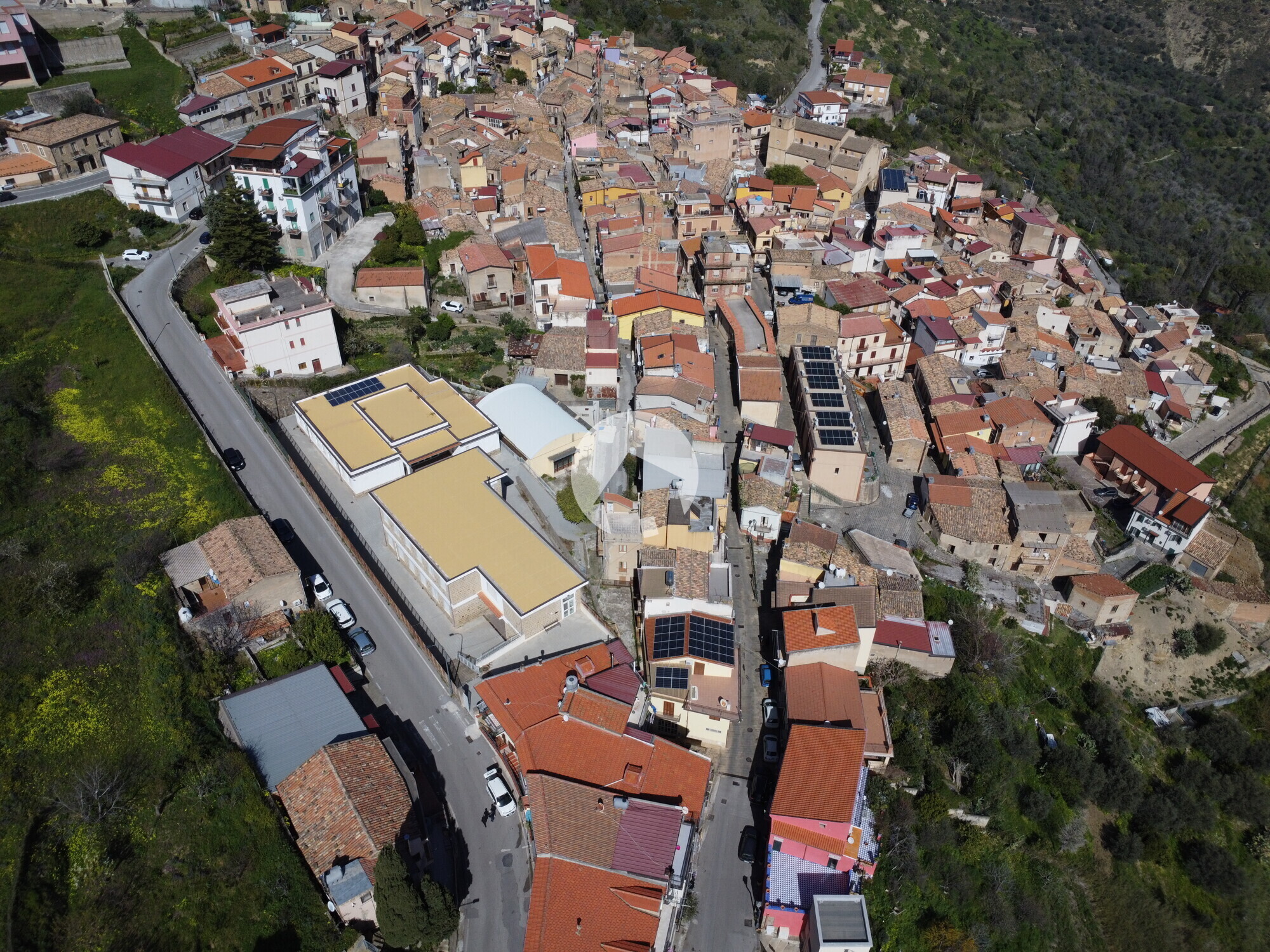Immagine aerea del borgo 