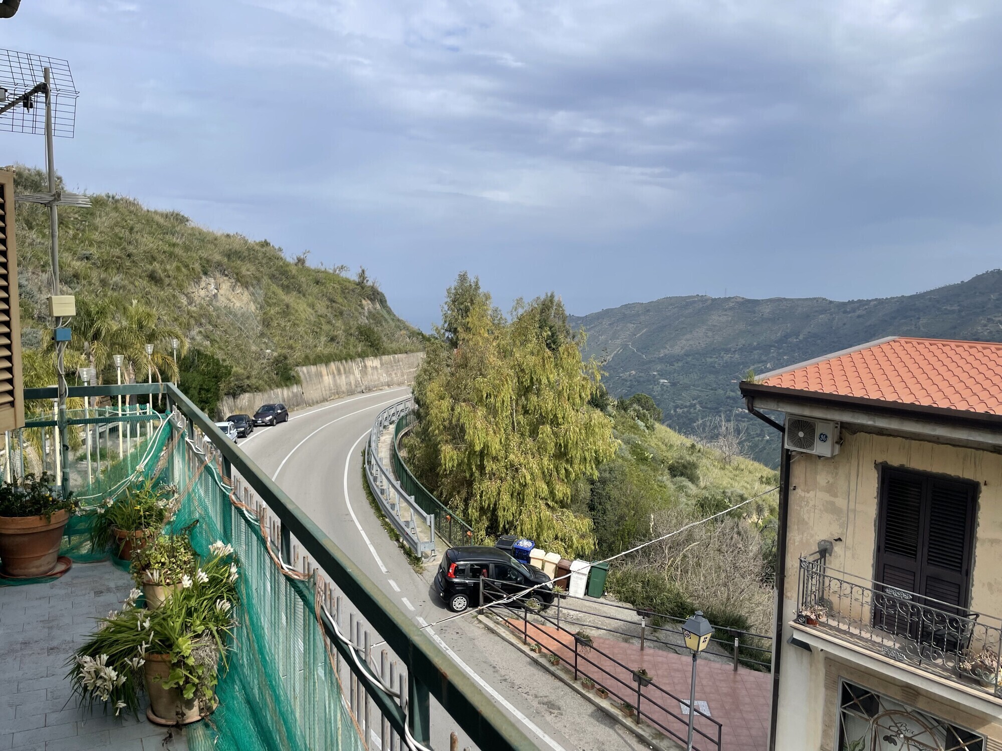 Vista dal piano primo verso il mare