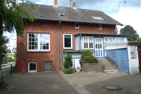 Haupthaus Eingang vom Hof