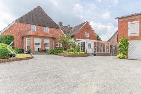 Wohnen und Gewerbe zum Hof