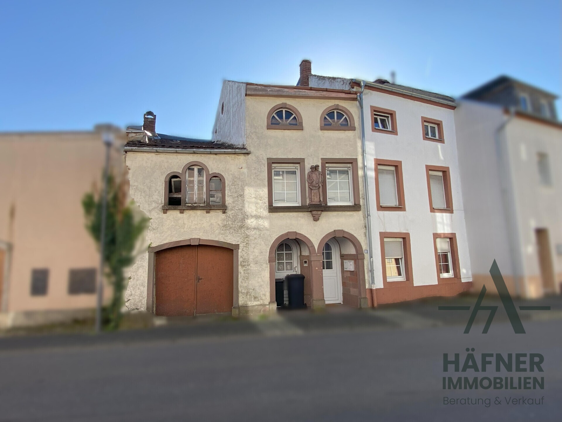 Straßenansicht_Titel