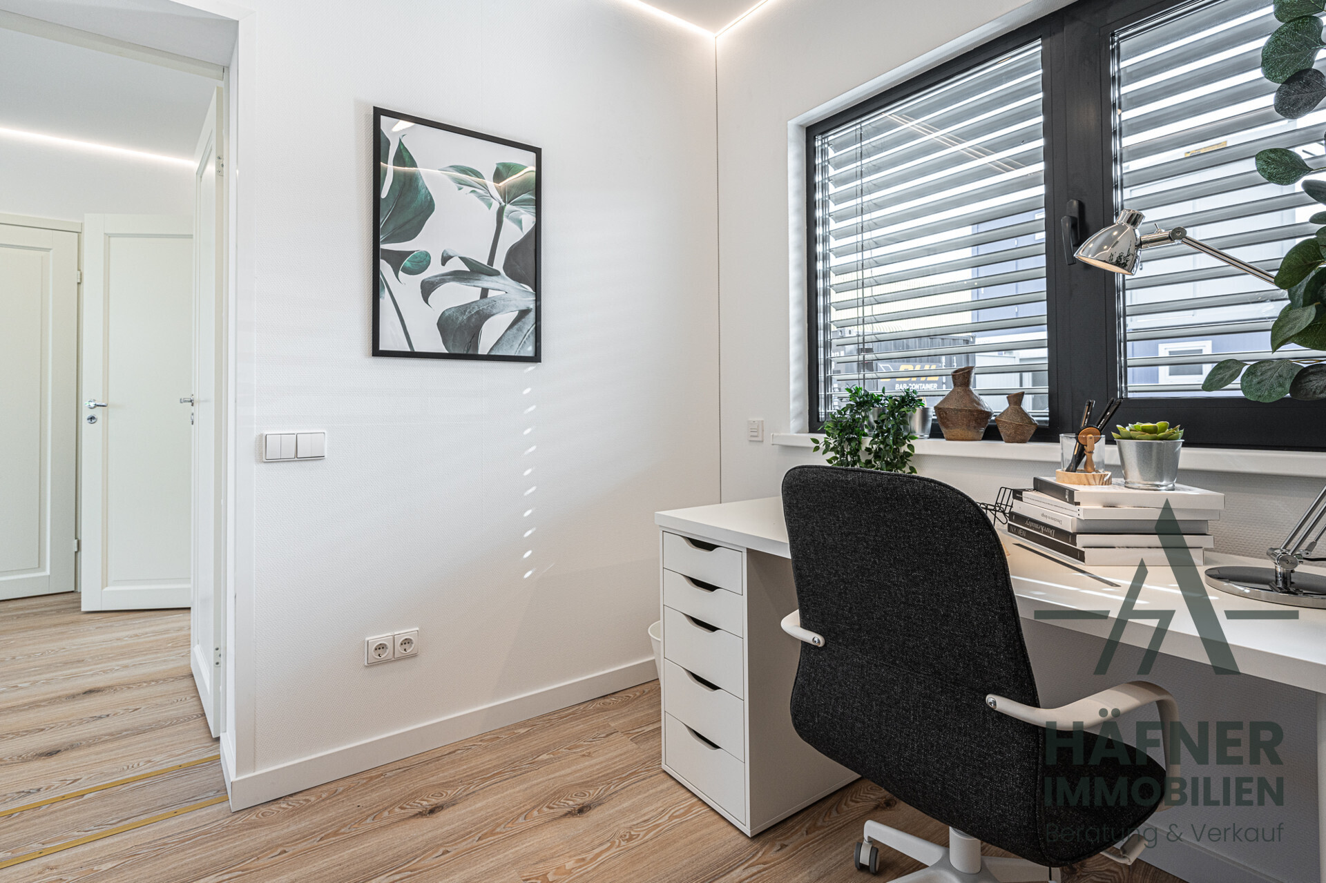 Büro / Schlafzimmer