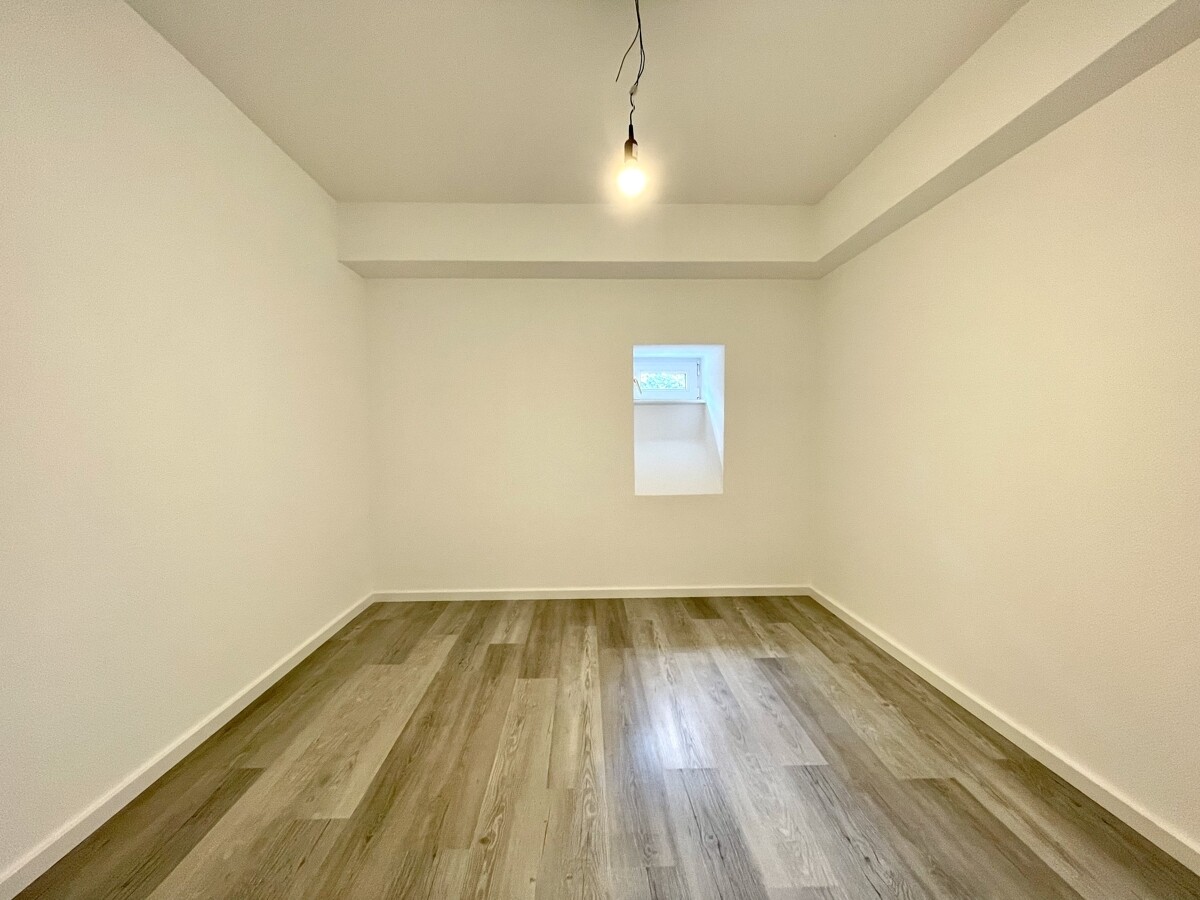 4933CE64-ABD4-4BFF-A70C-7B6ED3A1BBF9