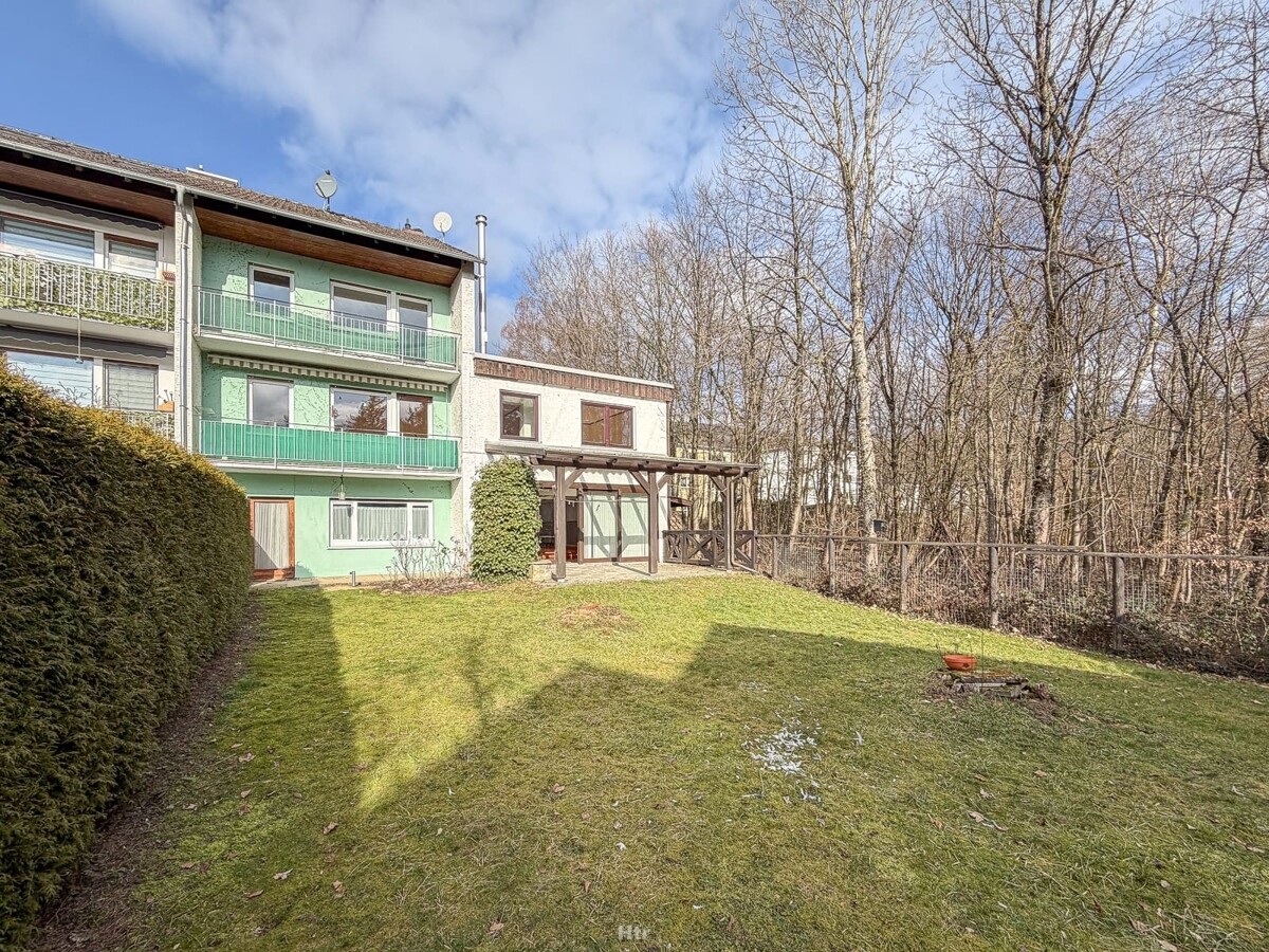 Koe RMH am Waldrand-02