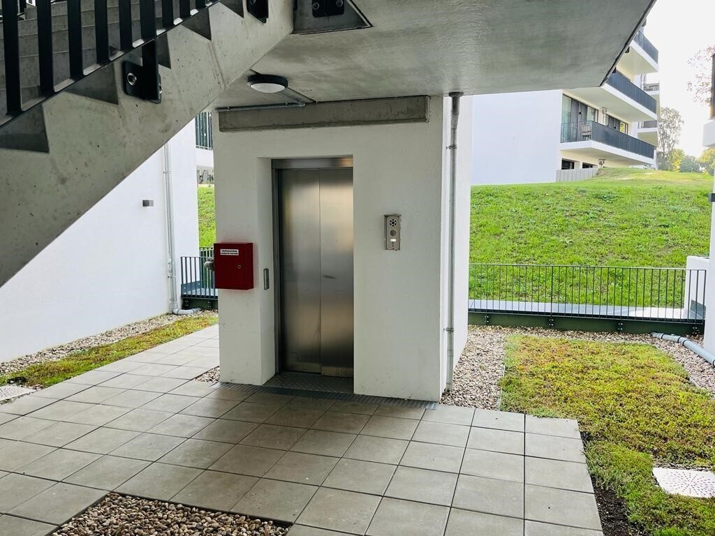 Aufzug außen