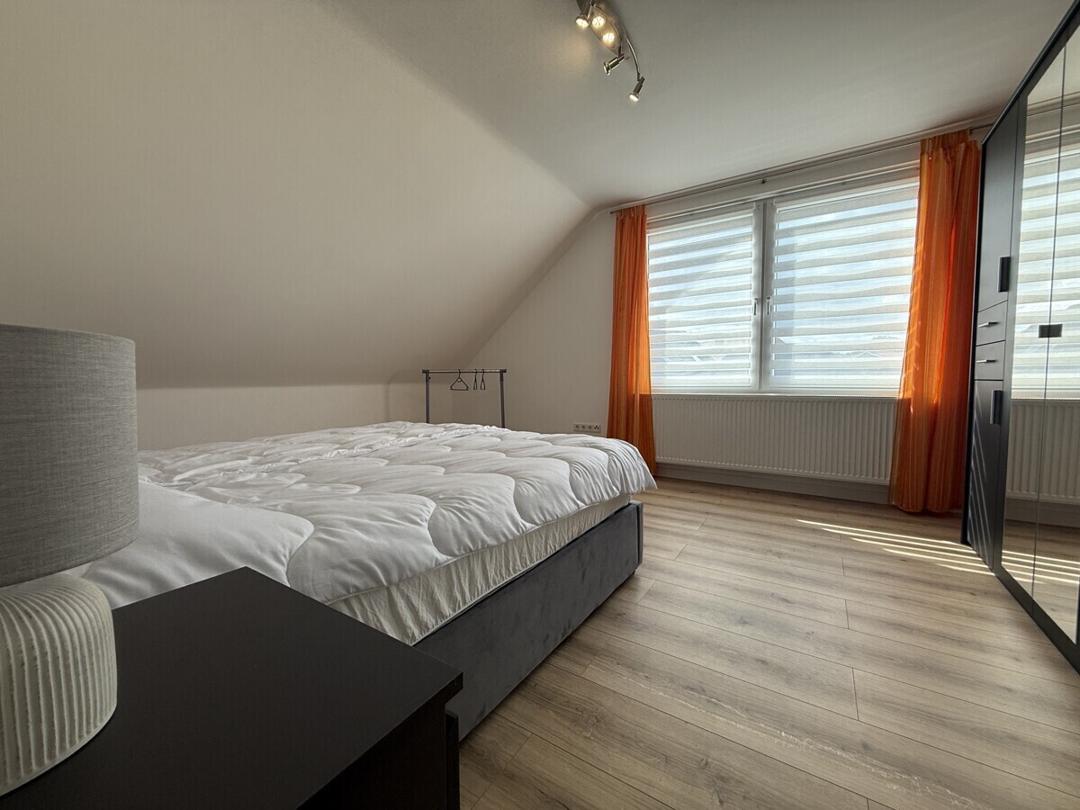 2. Schlafzimmer