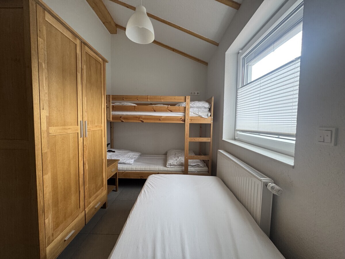 Schlafzimmer 2
