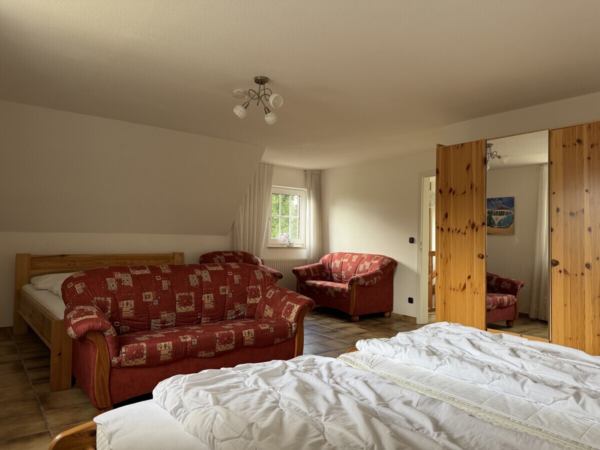 Schlafzimmer 3 OG