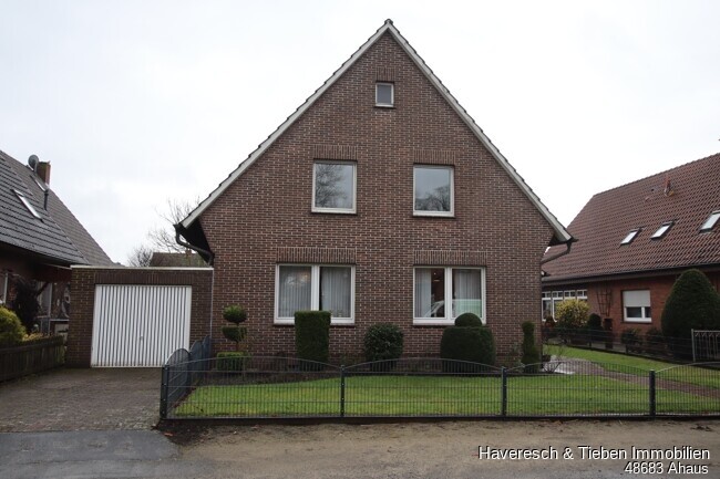 Straßenansicht