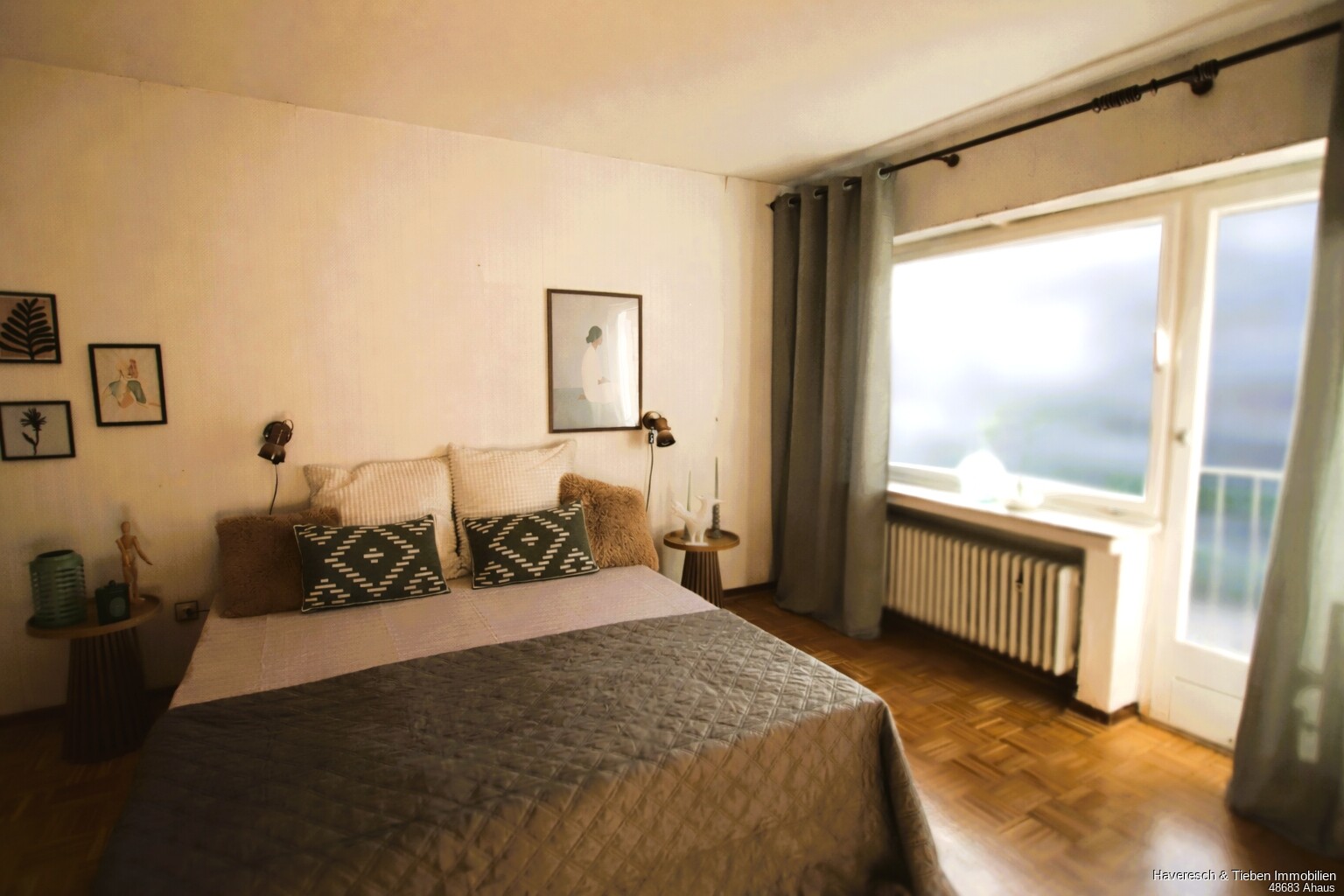 Schlafzimmer 1