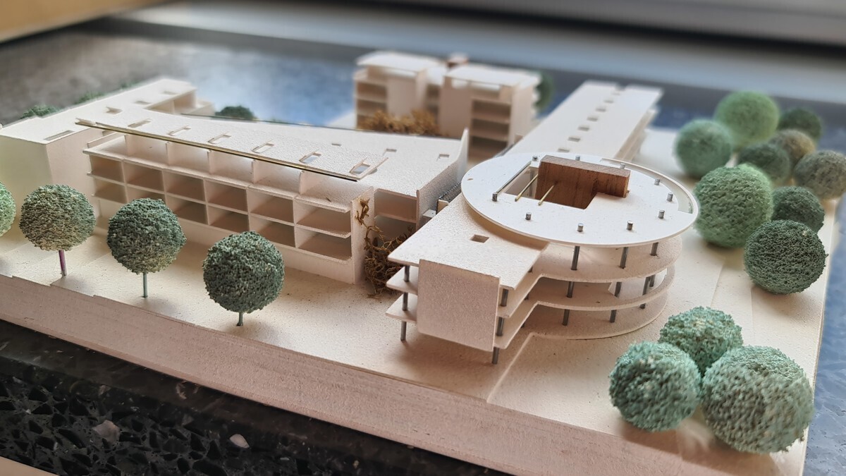 Gesdamtgebäudeansicht, Rondell: vorne, rechts