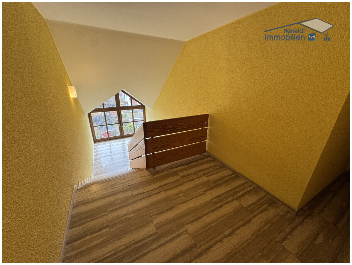 Freundliches, gepflegtes Treppenhaus