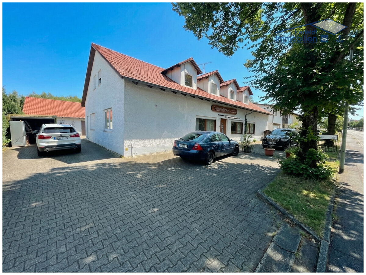 Außenstellplätze auf dem Grundstück vorhanden