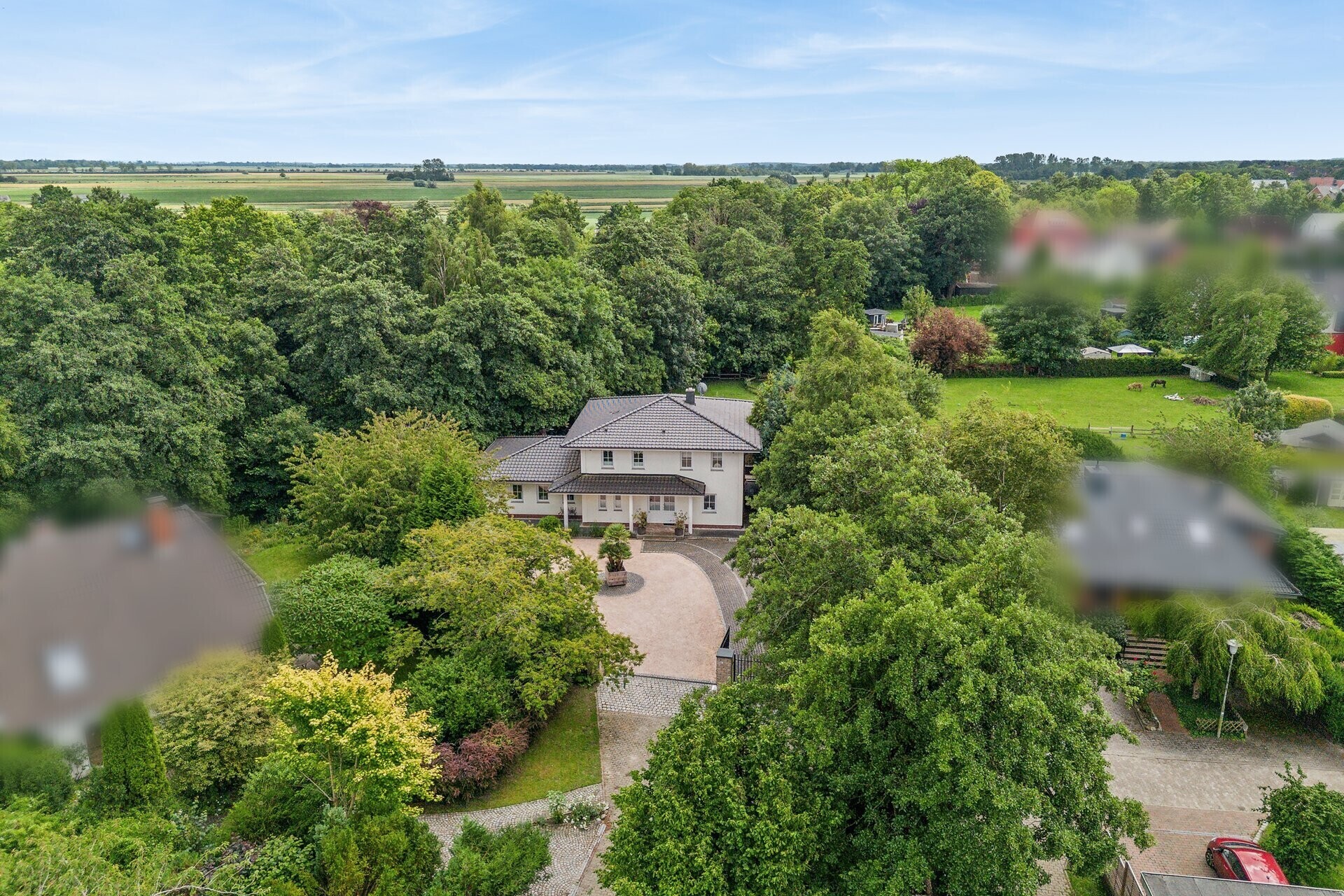 Impressionen Haus und Grundstück