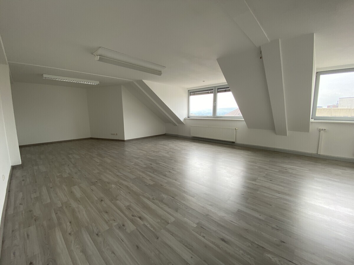 Büro 4