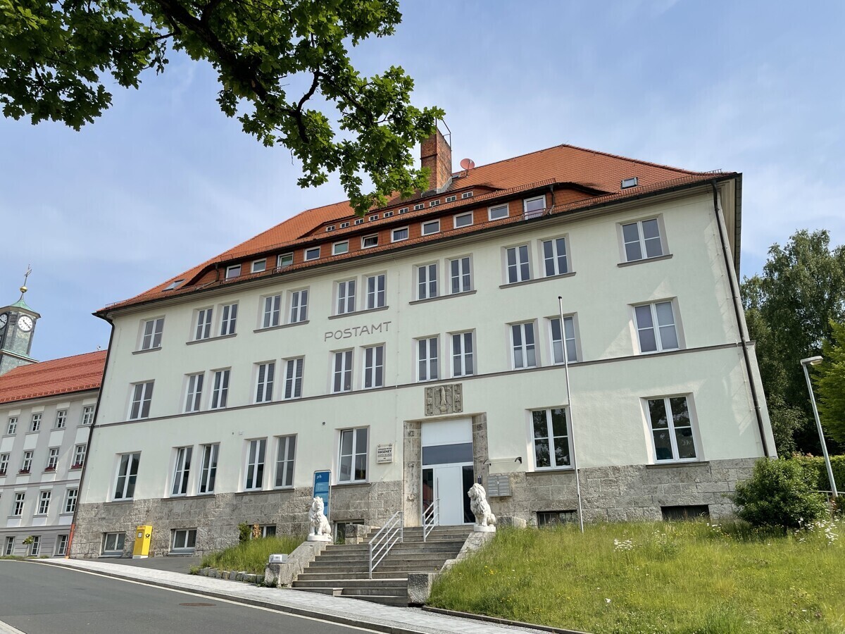 Außenansicht Haupteingang