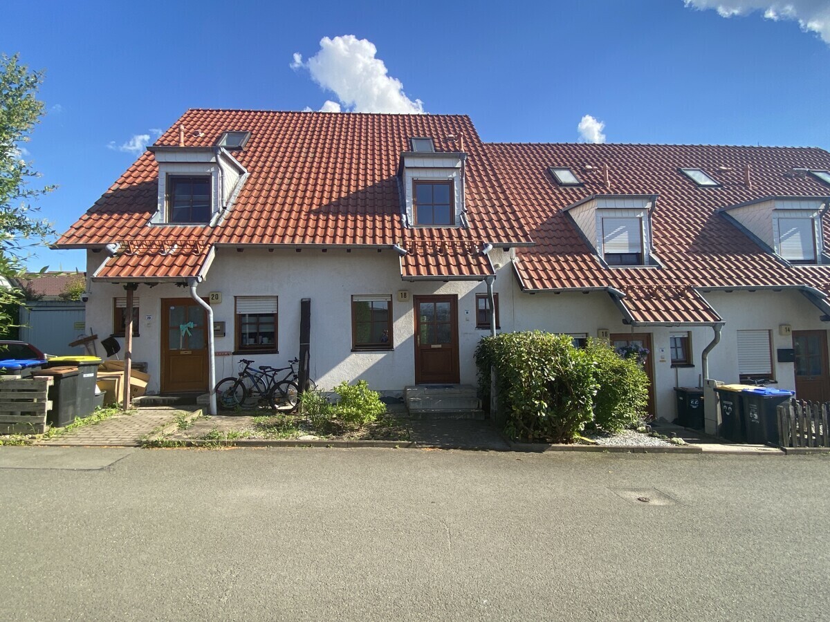 Straßenansicht