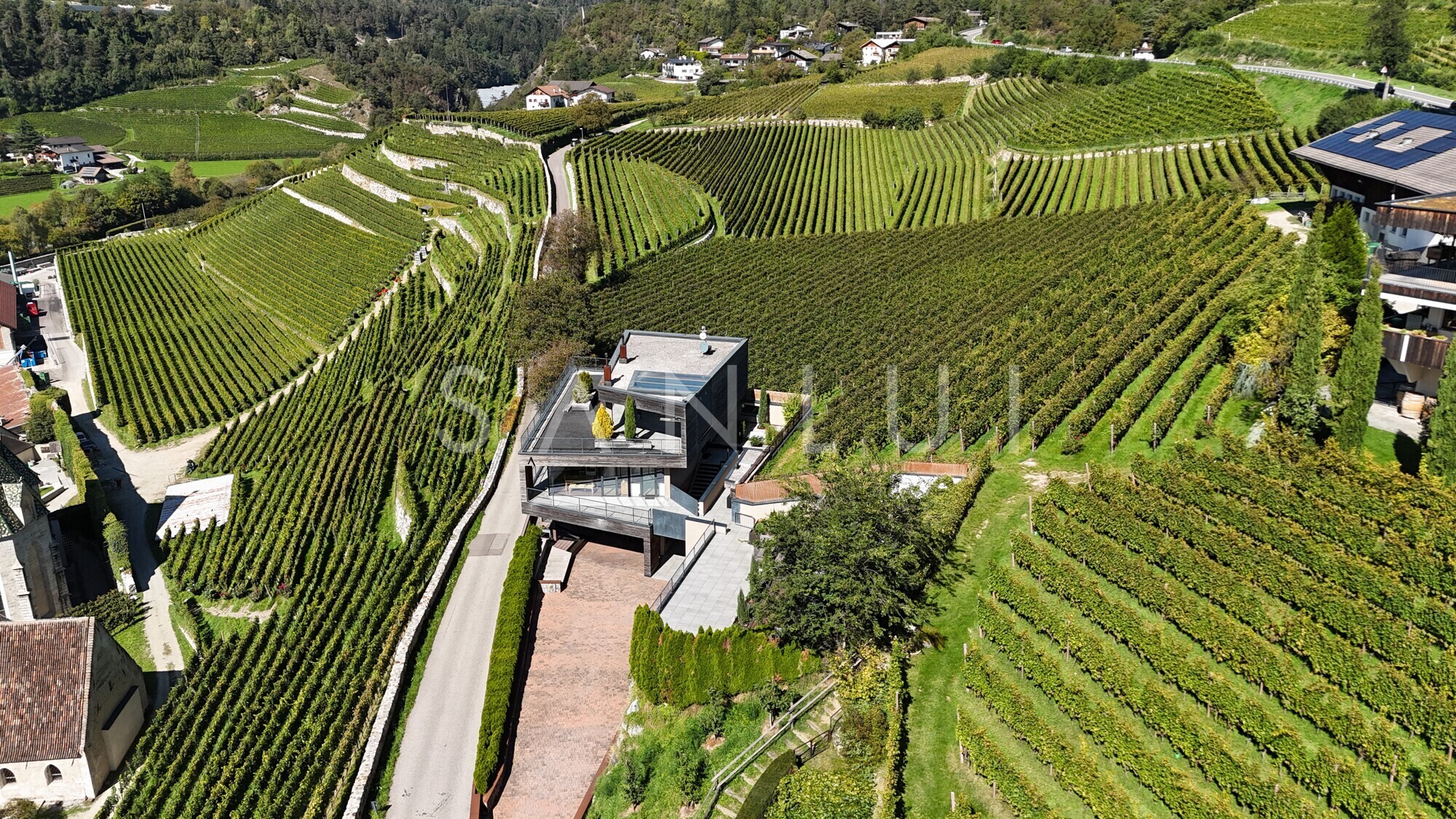 06b1fd22-0fbf-4c46-8eb3-1dd4abd8db77_original