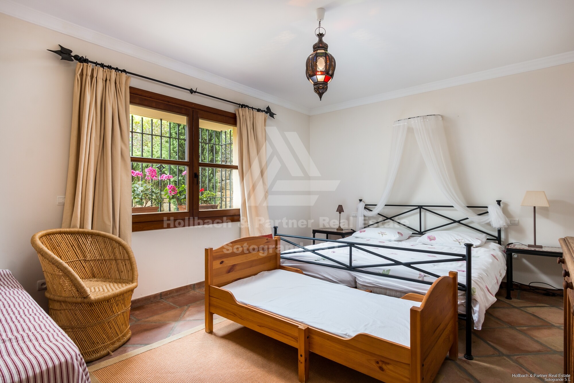 2nd Bedroom
