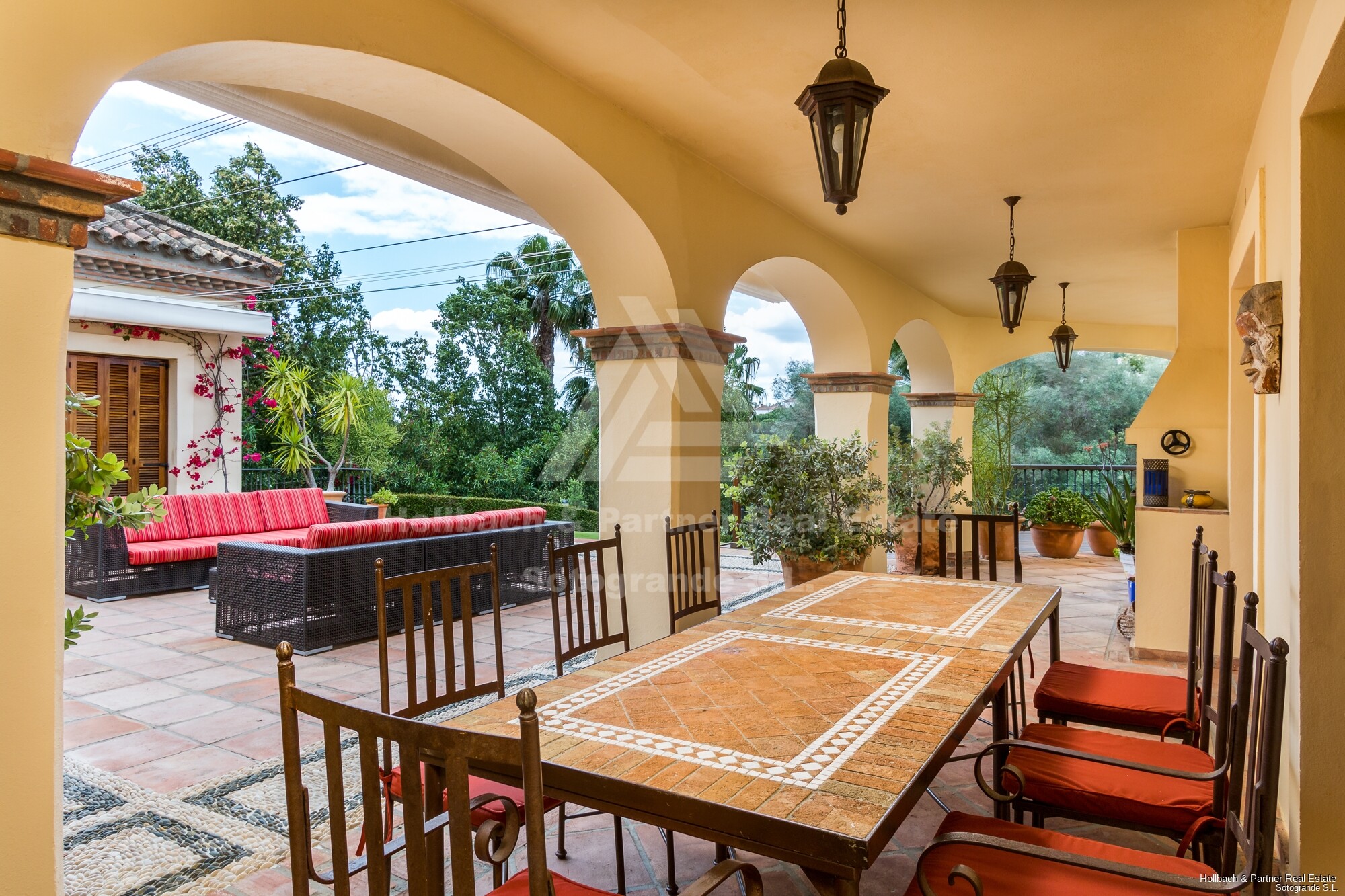 Terrace Dining Area