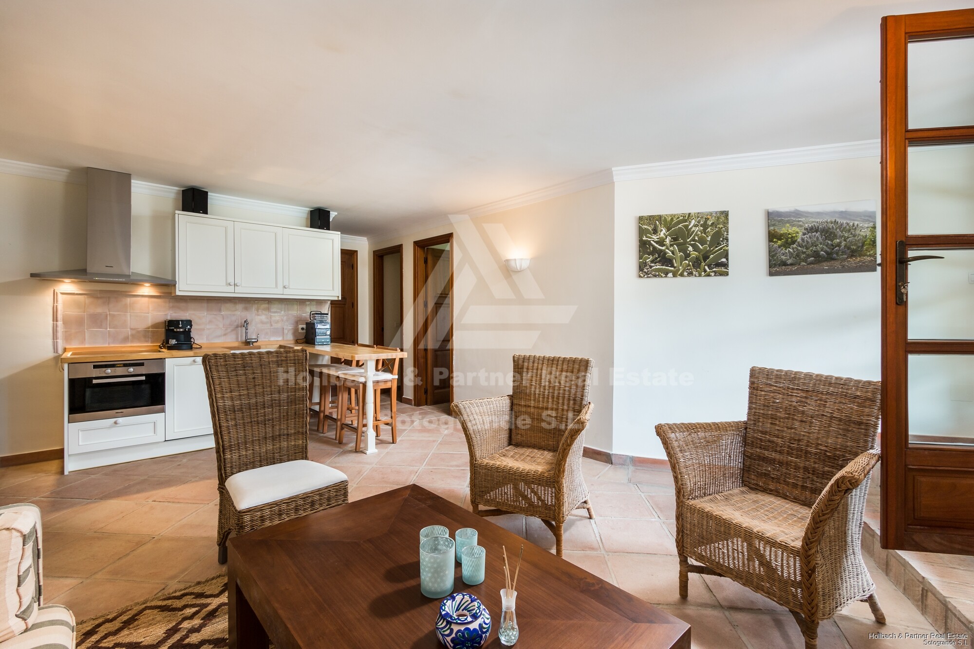Guest Living