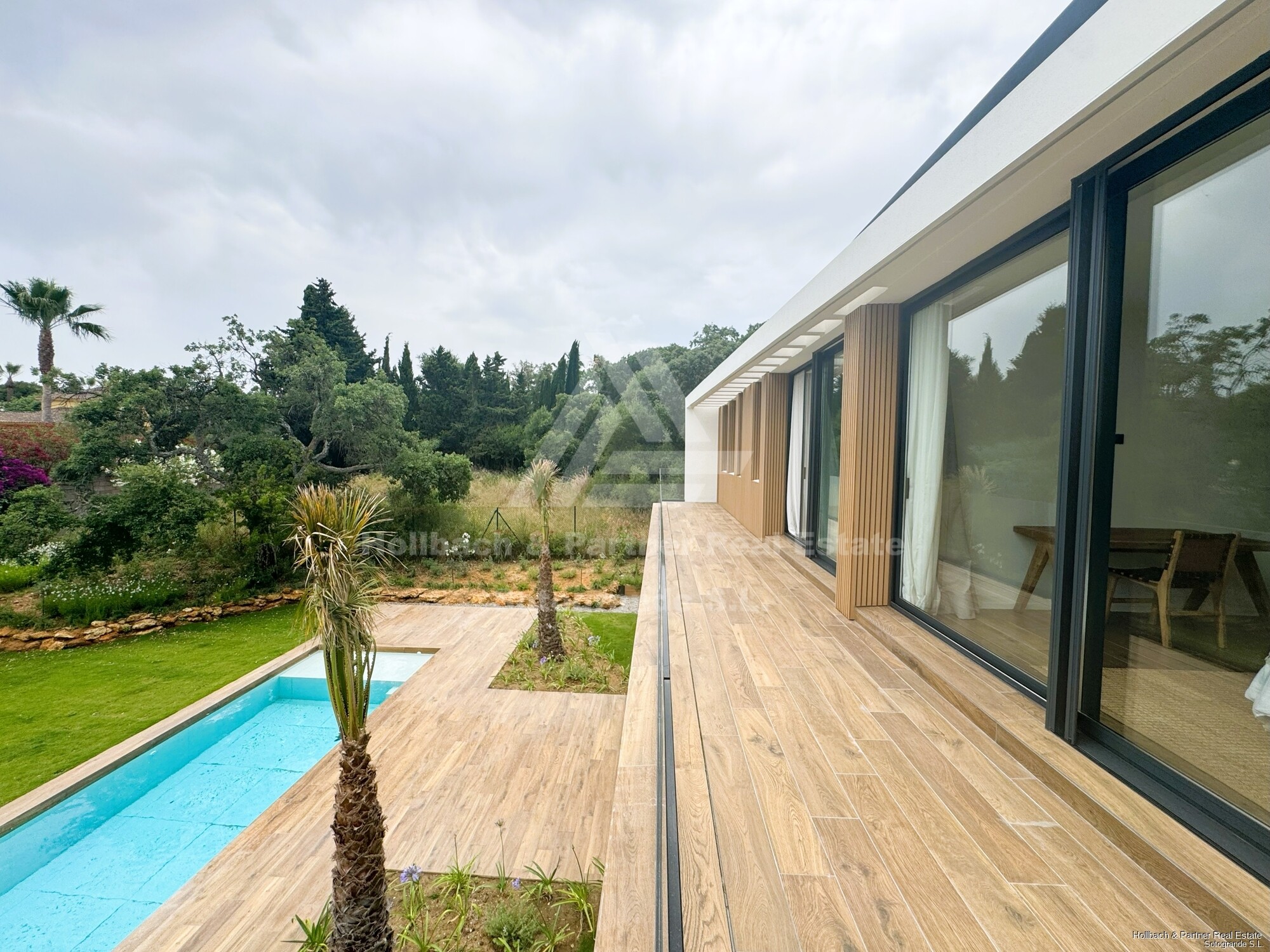 2694423f-73e5-4113-9e02-02fb89511c2c