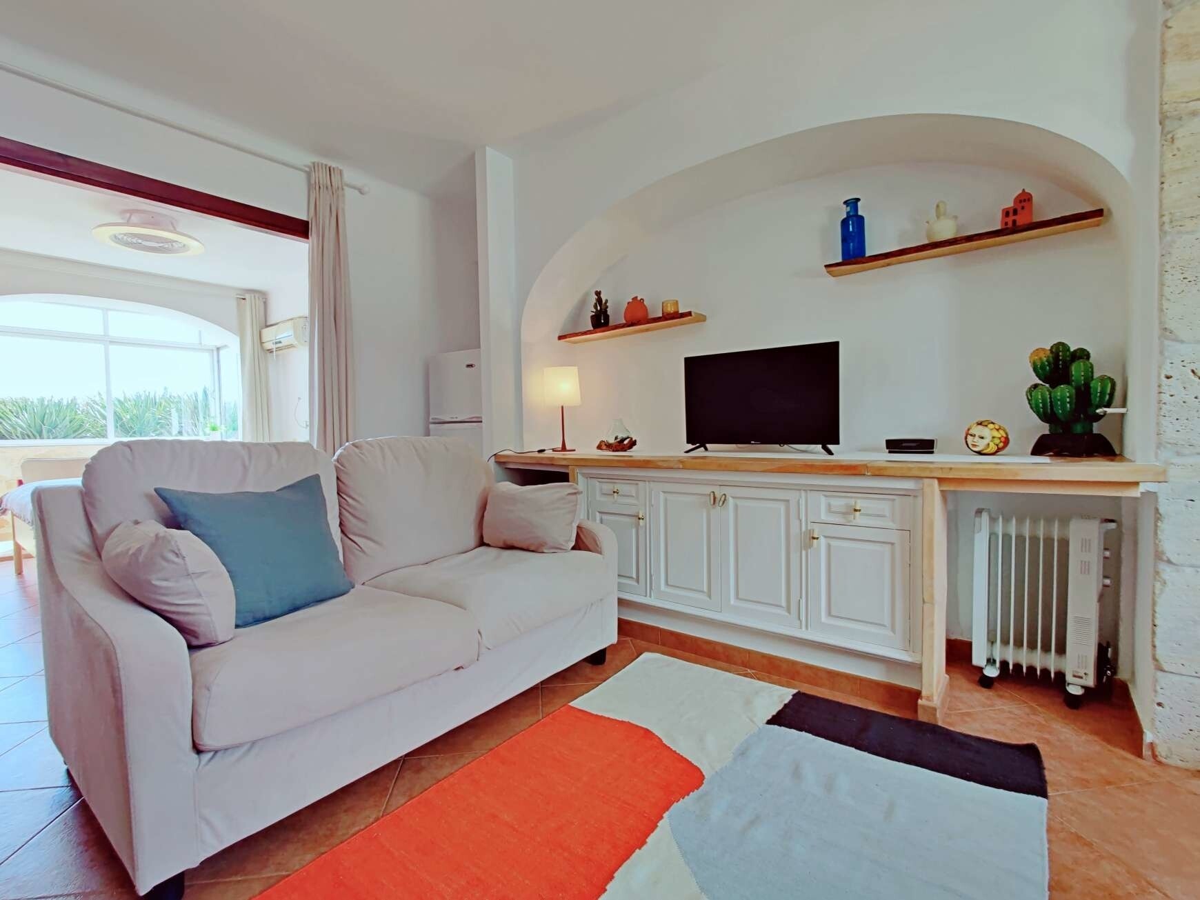 Schönes Apartment mit Meerblick in ruhiger Lage