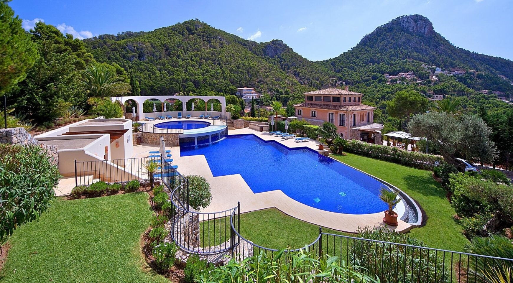 Piso con jardín en la residencia de lujo Gran Folies