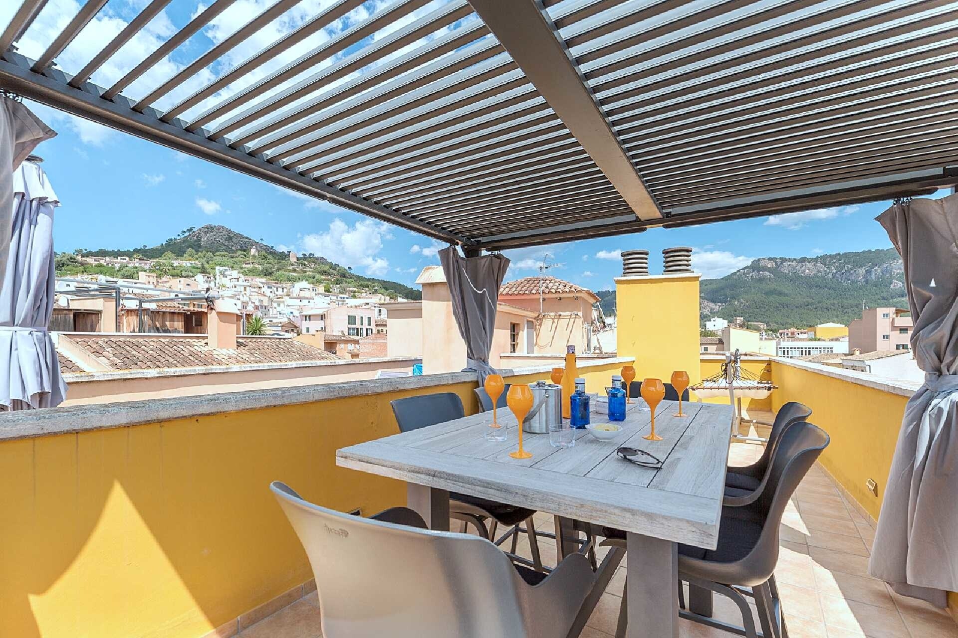 Penthouse mit Dachterrasse und Hafenblick