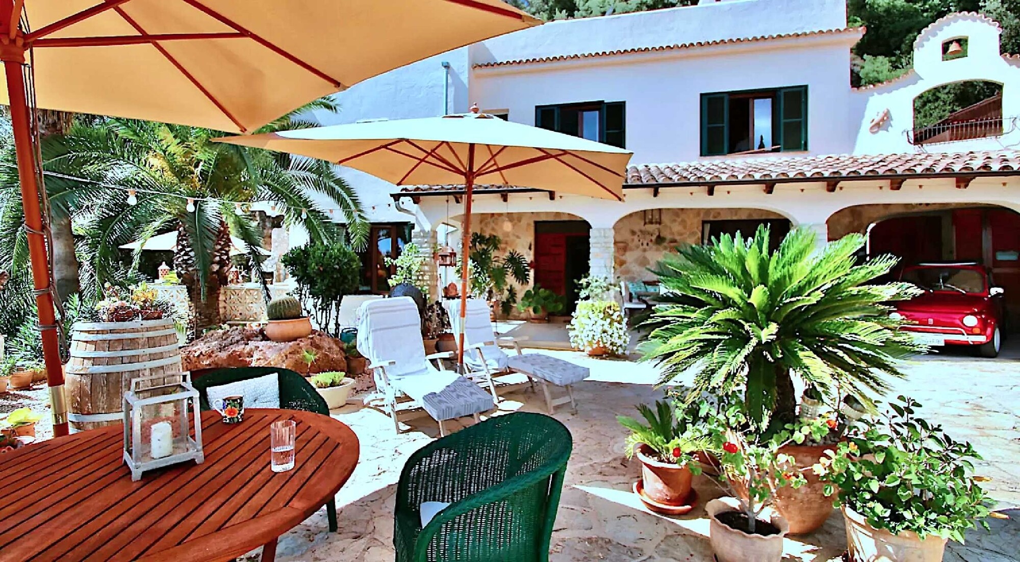 Fantastic country house with guest house and swimming pool