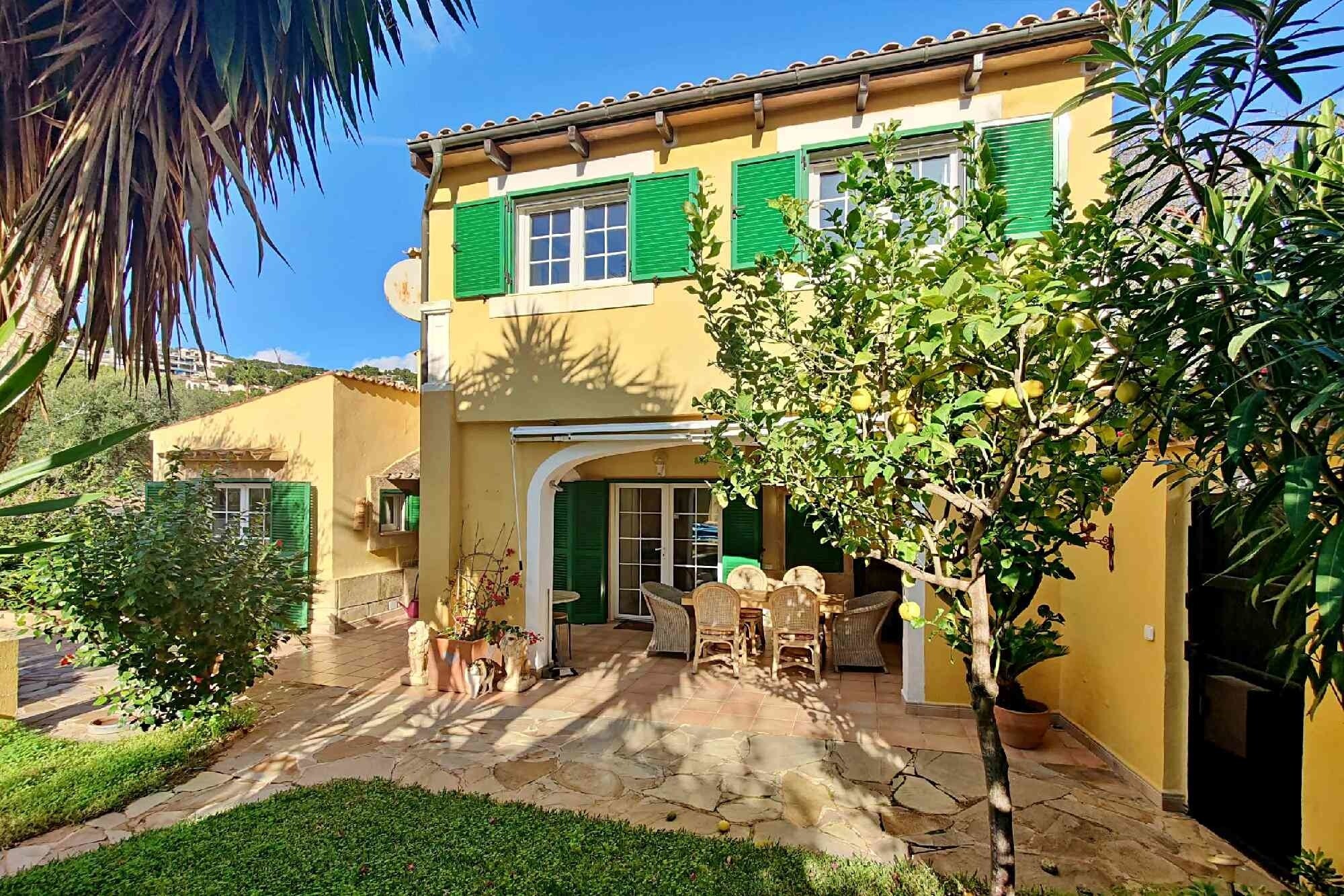 Charming finca only 200m from the sea (harbor)