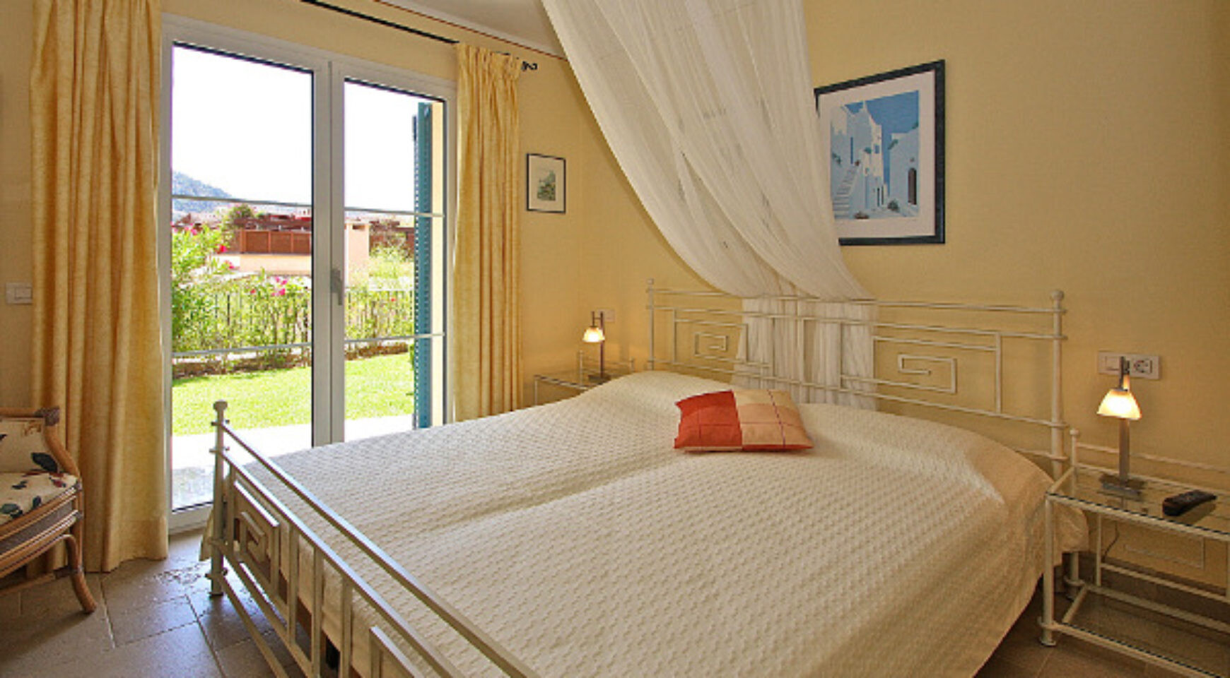 RENTED: Garden-Apartment in luxury residence Gran Folies