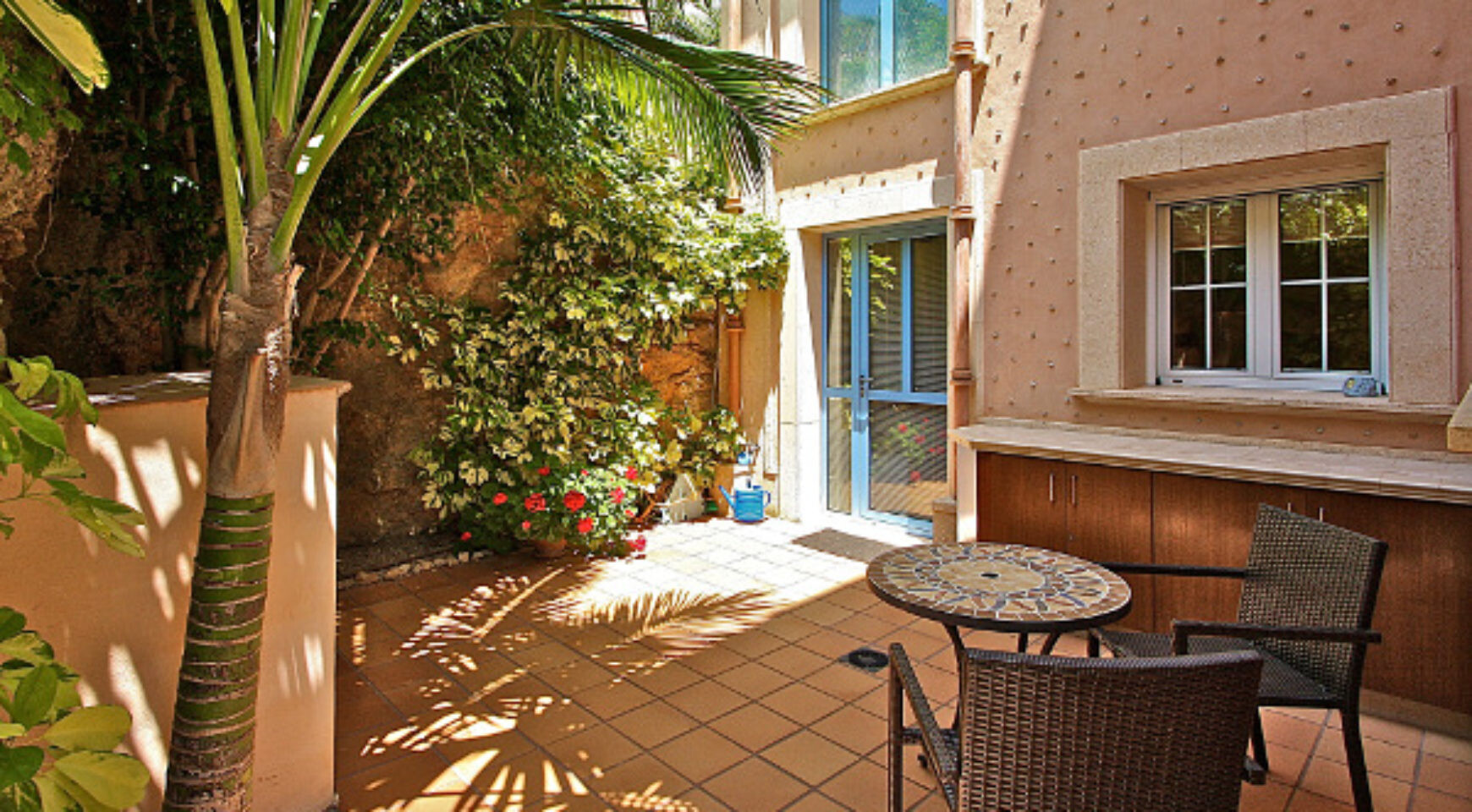 RENTED: Garden-Apartment in luxury residence Gran Folies