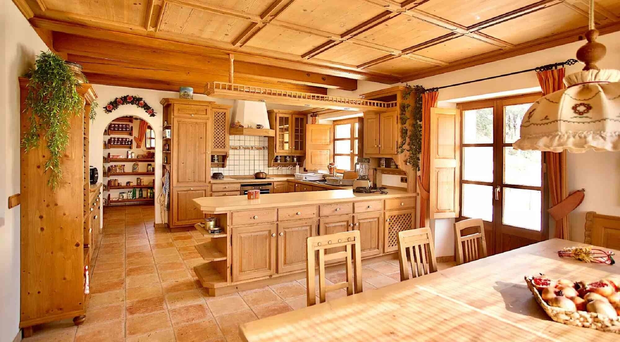 Property with spectacular panoramic views and indoor pool