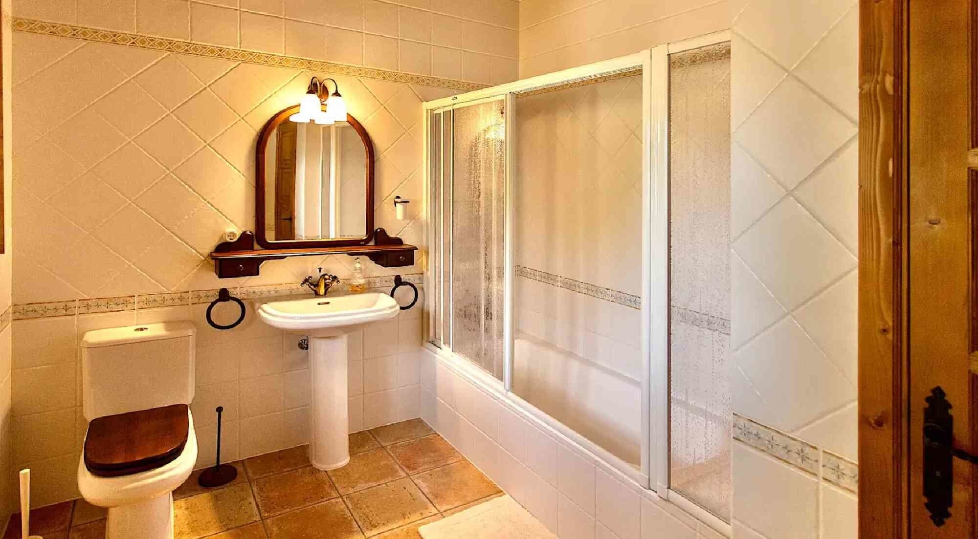 Property with spectacular panoramic views and indoor pool