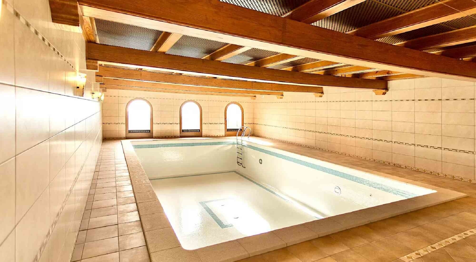 Property with spectacular panoramic views and indoor pool