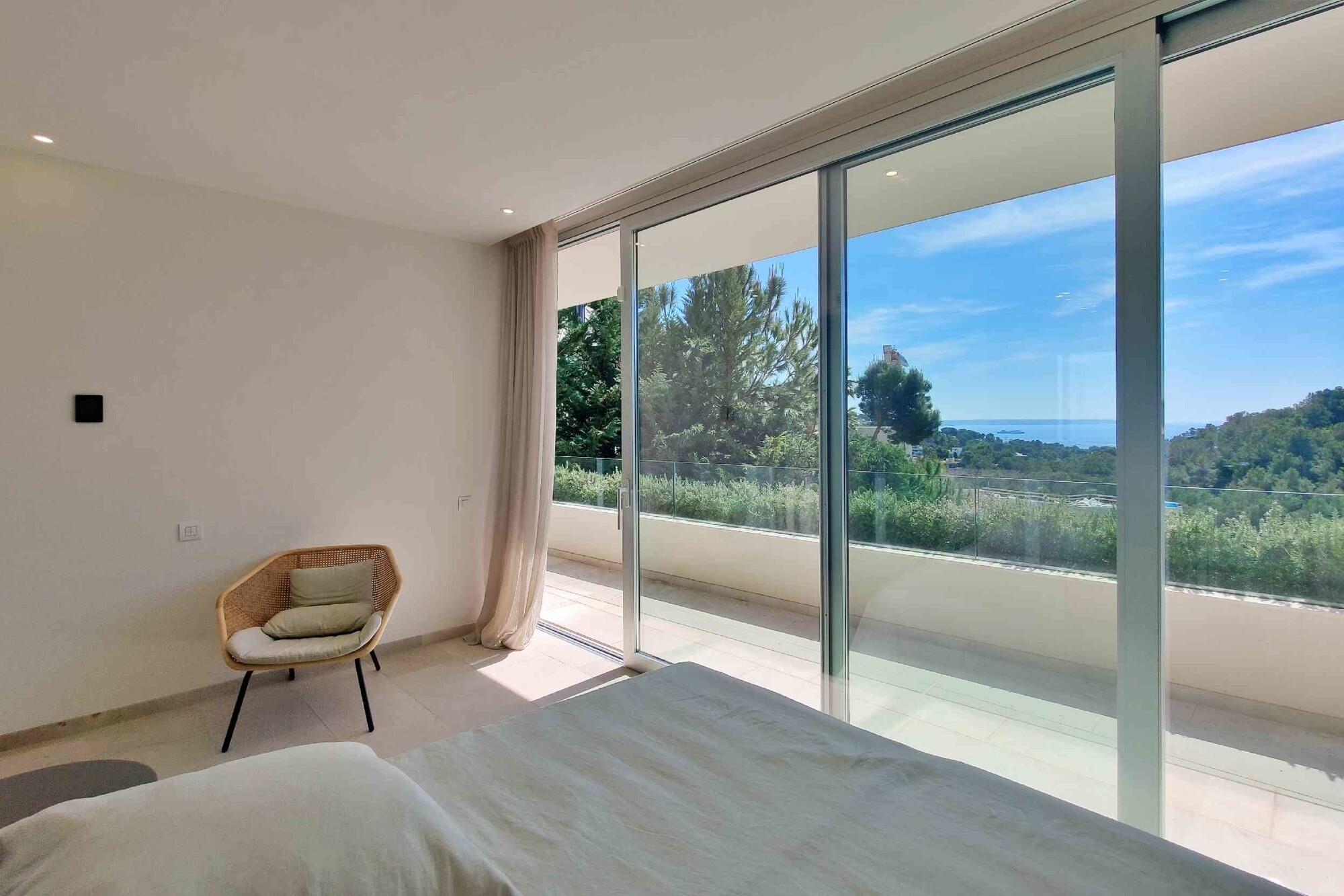NEW CONSTRUCTION: Modern luxury villa with sea view